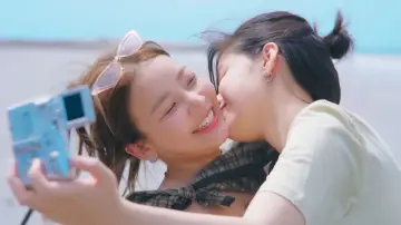 Zasłona к сериалу "รัก ปาก แข็ง" #1482963