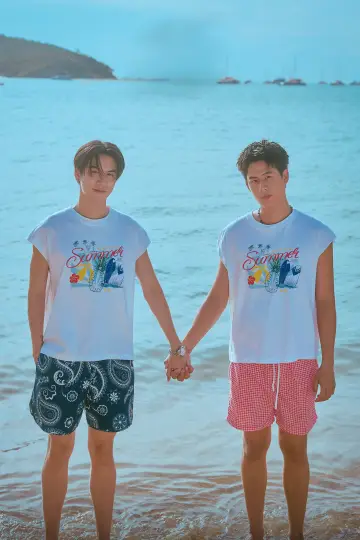 Plakat к сериалу "ผมเจอเจ้าชายบนชายหาด" #1496316