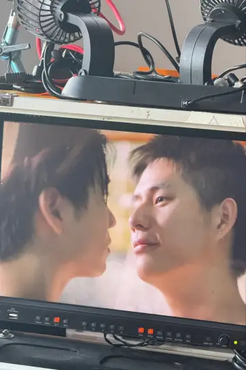 Plakat к сериалу "ผมเจอเจ้าชายบนชายหาด" #1496334