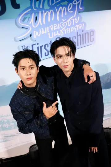 Plakat к сериалу "ผมเจอเจ้าชายบนชายหาด" #1496344