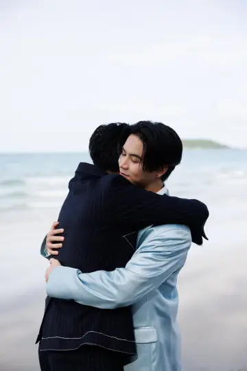 Plakat к сериалу "ผมเจอเจ้าชายบนชายหาด" #1496349