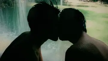 Zasłona к сериалу "เด็กชายไม่ไปสวรรค์" #1475579