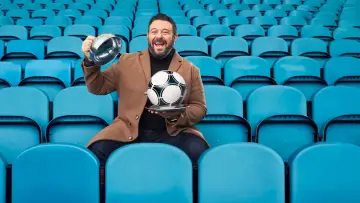 Zasłona do serialu "Adam Richman je futbol" #1889144