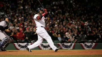Zasłona do serialu "Wielki powrót: Boston Red Sox w sezonie 2004" #1560319