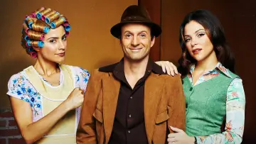Zasłona к сериалу "Chespirito: Chcąc nie chcąc" #1458747
