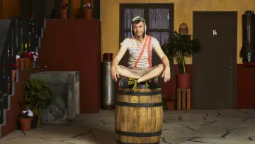 Zasłona к сериалу "Chespirito: Chcąc nie chcąc" #1458752