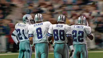 Zasłona do serialu "Drużyna Ameryki: Jerry Jones i Dallas Cowboys" #1561064