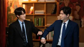 Zasłona к сериалу "신이랑 법률사무소" #1475008