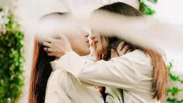 Zasłona к сериалу "คลั่ง/รัก/นักโทษ" #1482710