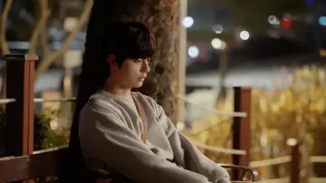 Zasłona do serialu "무언가 잘못되었다" #1603314