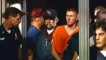 Zasłona do serialu "Zamach w Oklahoma City: dzień z życia Ameryki" #1605586