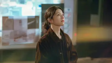Zasłona к сериалу "모두가 자신의 무가치함과 싸우고 있다" #1388256