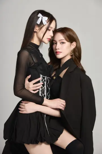Plakat к сериалу "คนโปรดของควีน" #1486717