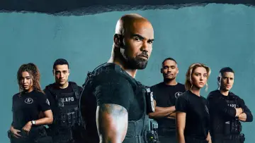 Zasłona do serialu "S.W.A.T. Exiles" #1654730