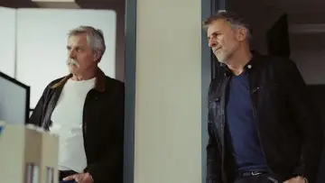 Zasłona do serialu "Bon Cop, Bad Cop" #1489495