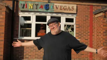 Zasłona do serialu "Johnny Vegas