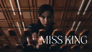 Zasłona do serialu "MISS KING / ミス・キング" #1558996