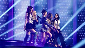 Zasłona do serialu "KPOPPED: Muzyka bez granic" #1605353