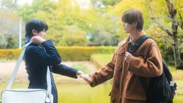 Zasłona к сериалу "修学旅行で仲良くないグループに入りました" #1392827
