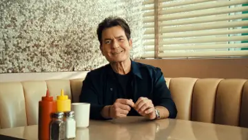 Zasłona к сериалу "Charlie Sheen: Dokument" #1499143