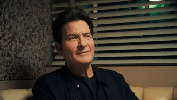 Zasłona к сериалу "Charlie Sheen: Dokument" #1499145