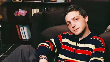 Zasłona do serialu "Therapuss" #1504924