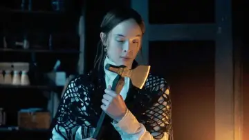 Zasłona do serialu "Potwór: Historia Lizzie Borden" #1655924