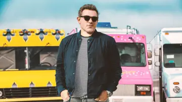Zasłona к сериалу "Wielki wyścig food trucków" #1226548
