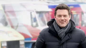 Zasłona к сериалу "Wielki wyścig food trucków" #1226560