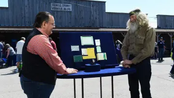 Zasłona к сериалу "Antiques Roadshow" #1346948
