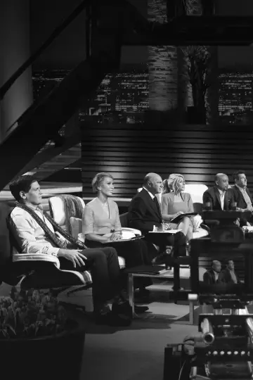 Plakat к сериалу "Shark Tank" #1305259