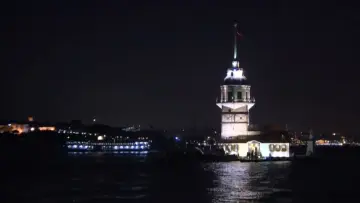 Zasłona к сериалу "Yaprak Dökümü" #1333190