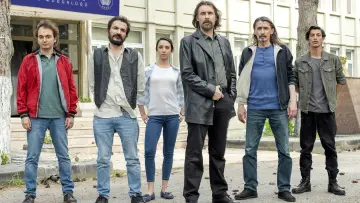 Zasłona к сериалу "Behzat Ç.: Bir Ankara Polisiyesi" #1375529