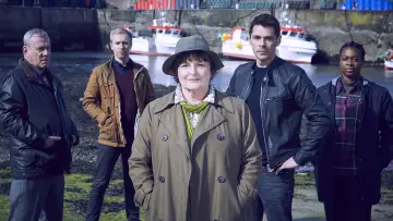 Zasłona к сериалу "Vera" #1266368