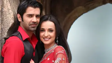 Zasłona к сериалу "Iss Pyaar Ko Kya Naam Doon?" #1329248