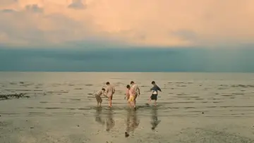 Zasłona do serialu "Kiedy spadają pomarańcze" #1477788