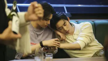 Zasłona do serialu "เดี๋ยวจะรักซะให้บ้า" #1654380