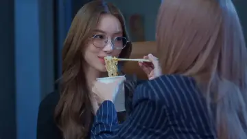 Zasłona к сериалу "ลัลล์ไม่ชอบไวน์" #1472270