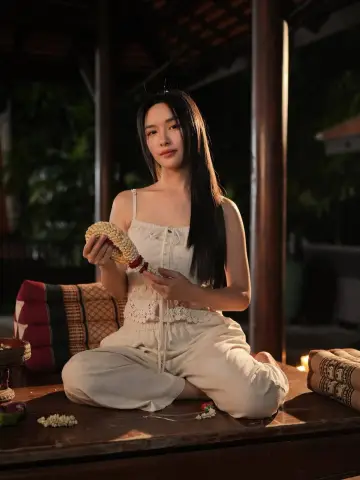 Plakat do serialu "ข่มขลัง" #1477255