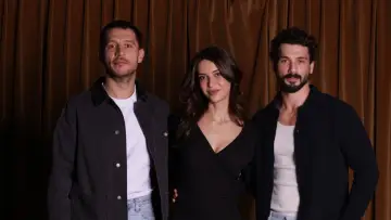 Zasłona к сериалу "Yeraltı" #1348885