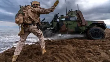 Zasłona do serialu "NATO: powstrzymać Putina" #1557786