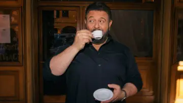 Zasłona do serialu "Adam Richman je we Włoszech" #1609082