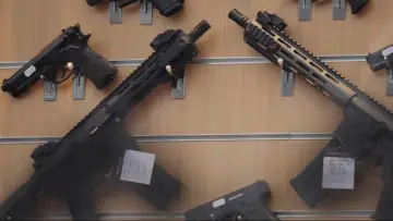 Zasłona do serialu "Ekstremizm prawicowy: Nowe zagrożenie terrorystyczne" #1557660