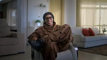 Zasłona к сериалу "Ronaldinho: Jedyny w swoim rodzaju" #1439945