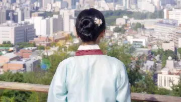 Zasłona к сериалу "중전에게 체크인" #1496196
