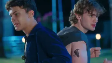 Zasłona к сериалу "Rozdarci" #1218985