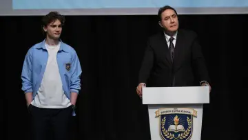 Zasłona к сериалу "Rozdarci" #1219013