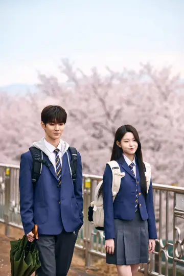Plakat к сериалу "최애 데뷔" #1483311
