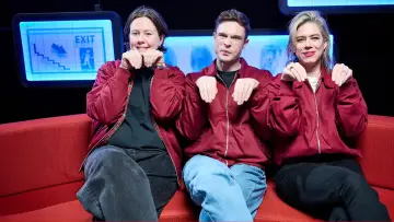 Zasłona do serialu "Wyjście" #1512873