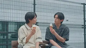 Zasłona do serialu "席替えしたら、どうやら後ろの男が俺のこと好きらしい" #1655319